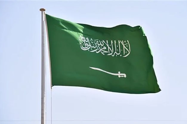 السعودية تصدر قرارًا هامًا بشأن العاملين لدى المملكة