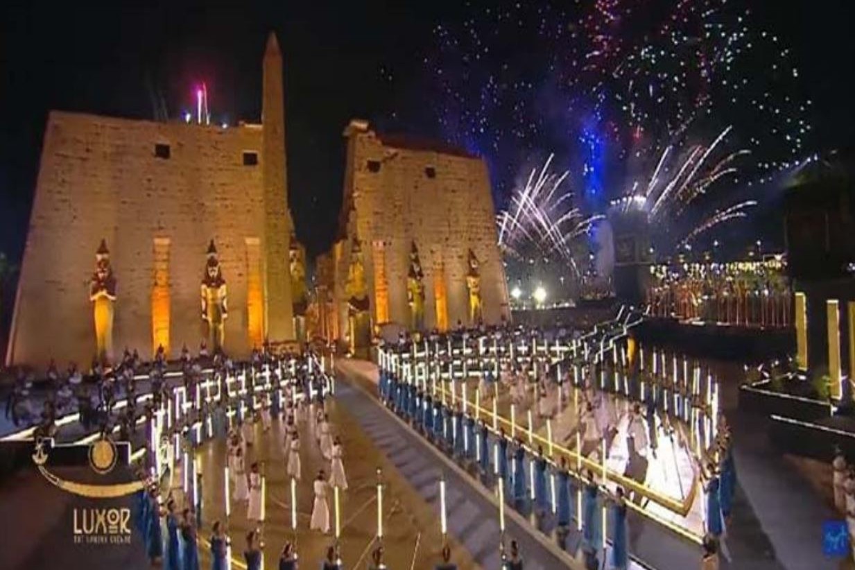 المومياوات الملكية وطريق الكباش أبرز إنجازات 2021.. موكب السياحة المصرية يتجه إلى عرشه