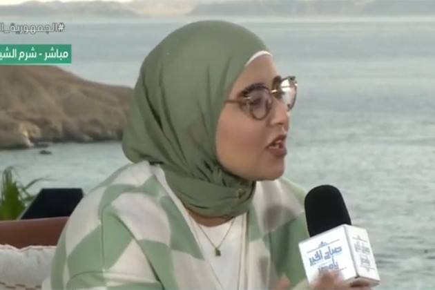 شاهد .. عضو لجنة
