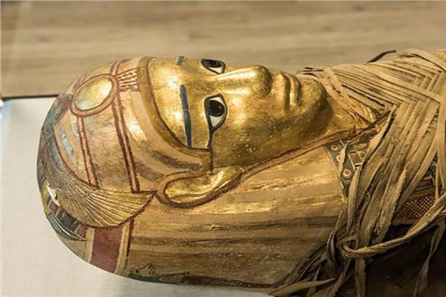 تعرف على الشعائر الجنائزية في تذهيب المومياوات
