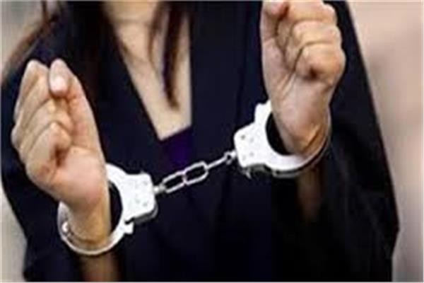 محاكمة سيدة حرضت قاصرًا على ممارسة أعمال منافية للآداب