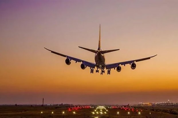 أكبر شركة طيران يونانية تعلق رحلاتها إلى لبنان
