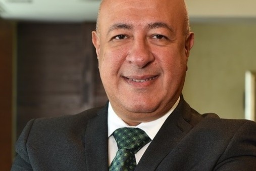 أبو الفتوح: توقيع بروتوكول التعاون مع القابضة للكهرباء يُعزز التوجه الإستراتيجي للبنك الأهلي المصري