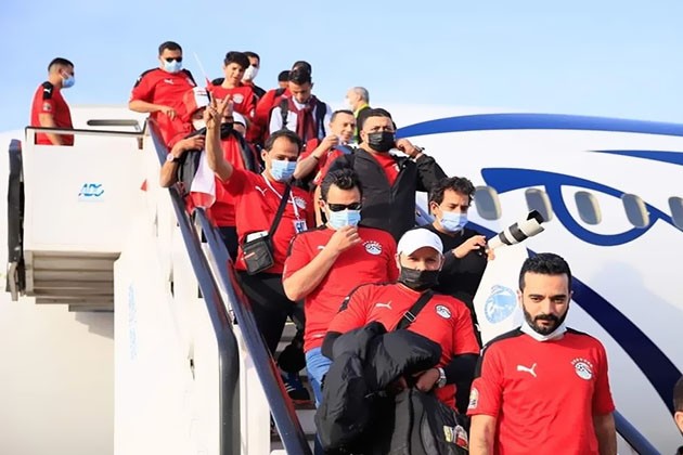 مصر للطيران تسير رحلة خاصة لنقل مشجعي المنتخب الوطني بالكاميرون