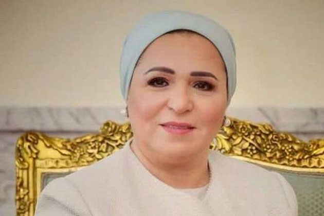 انتصار السيسي : لولا تضحيات الشهداء ما وصلنا إلى بر الأمان