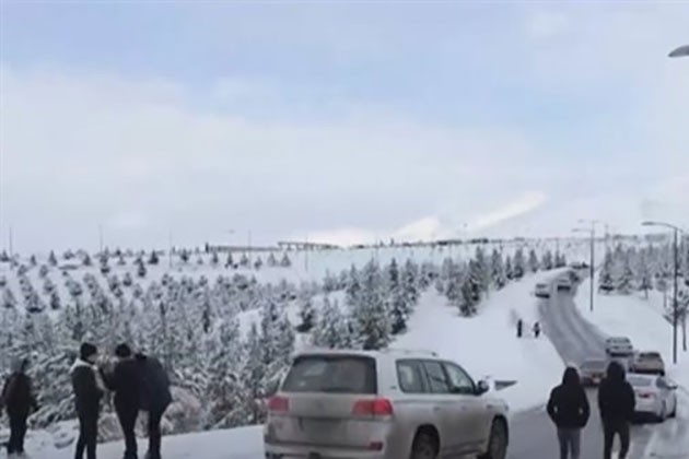 شاهد.. الثلوج تغطي الدول العربية