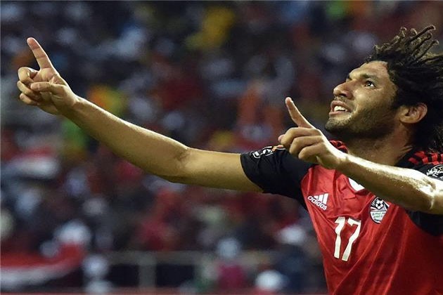 شاهد.. والد النني: ابني وعد يجيب لي عربية بعد الفوز ببطولة أفريقيا