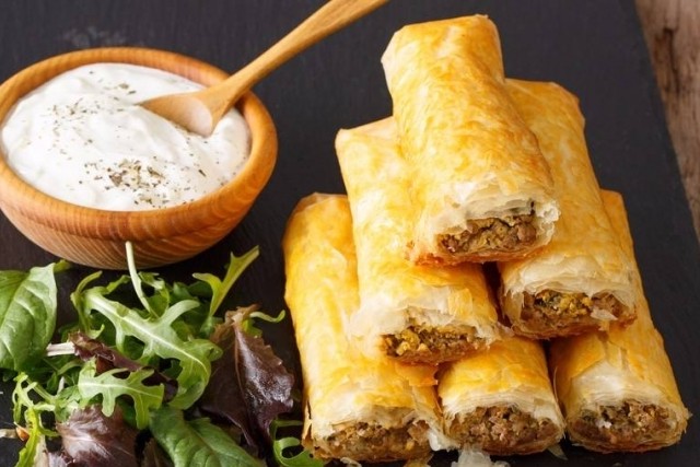 جربي هذه الطريقة لعمل لفائف الجلاش بالكفتة