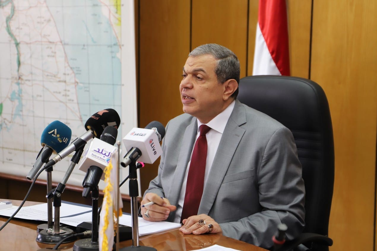 صرف 2.3 مليون جنيه لـ 4066 عاملا غير منتظم بالبحيرة