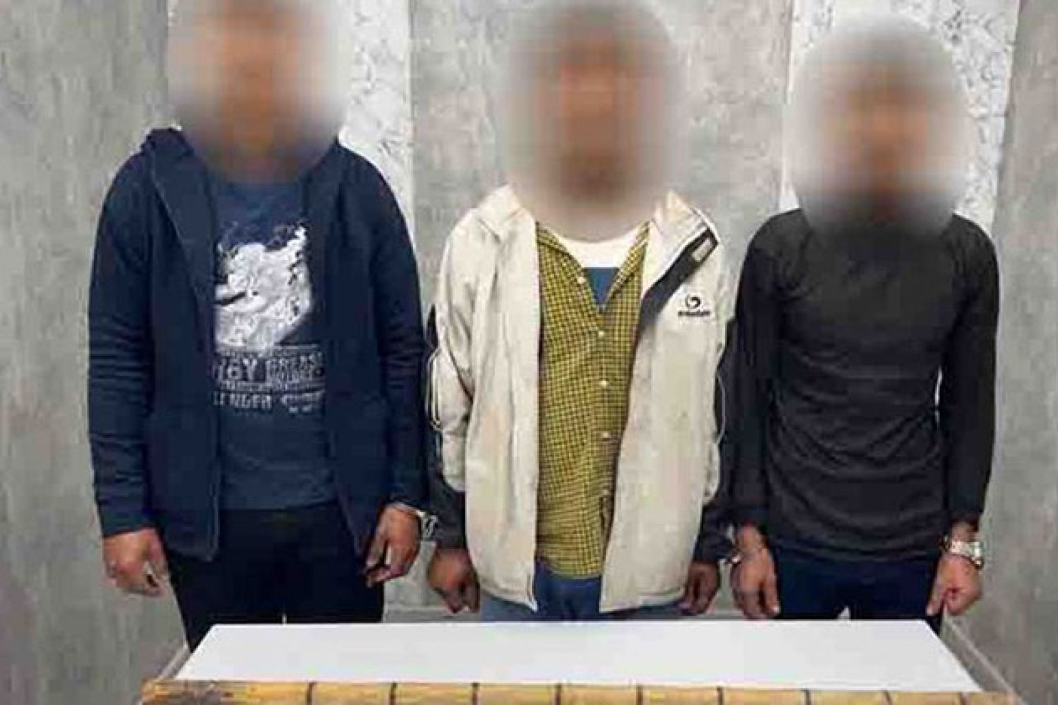 القبض على شاب مدمن لتعديه بالضرب المبرح على والدته وشقيقته بالمطرية