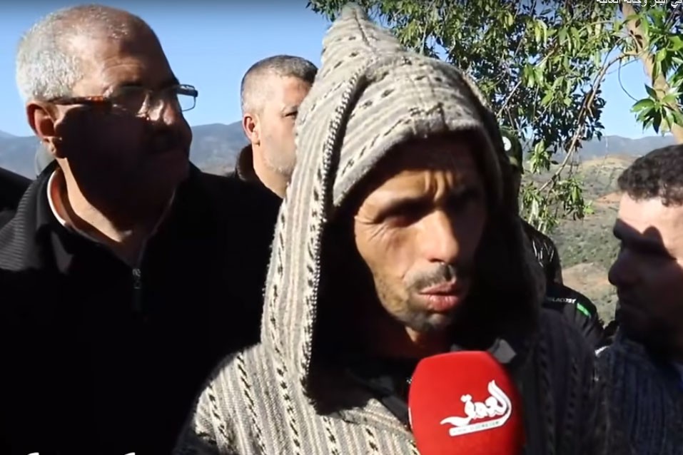 شاهد.. والد الطفل المغربي ريان يتحدث عن تفاصيل سقوط نجله في بئر عمقه 32 مترا