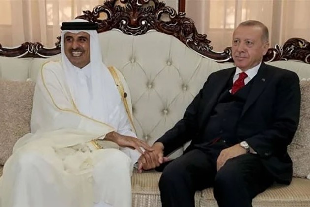 أمير قطر يعلق على إصابة أردوغان بكورونا