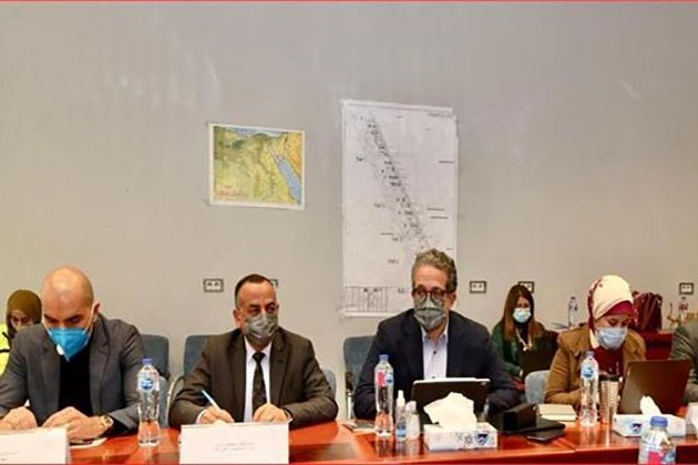 وزير السياحة والآثار يتابع آخر مستجدات الأعمال بالمتحف المصري الكبير