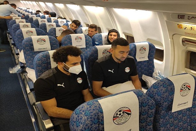 وصول بعثة منخب مصر إلى مطار القاهرة بعد قليل