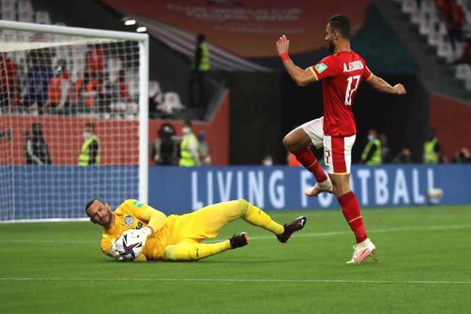 شاهد مباراة الأهلي وبالميراس في كأس العالم على هذه القنوات المفتوحة