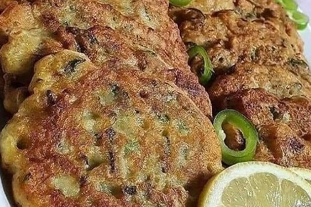 بمذاق لا يقاوم.. إليكِ طريقة عمل فطائر الكوسا