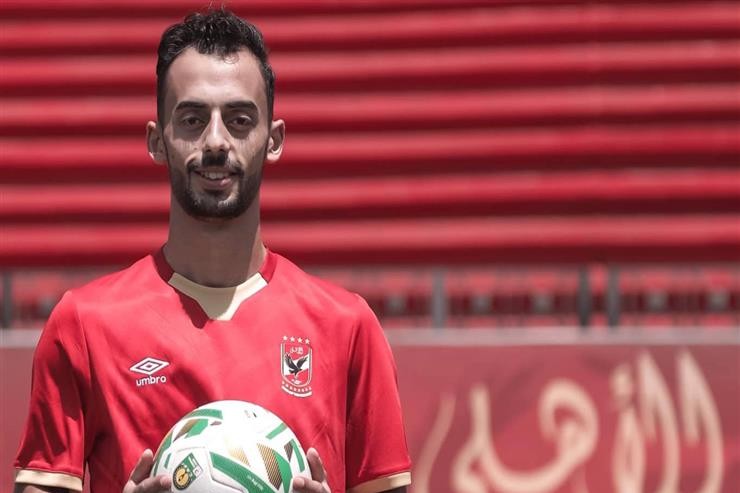 بعد تألقه مع الأهلي الفترة الماضية.. أحمد عبد القادر يقترب من الانضمام لمنتخب مصر
