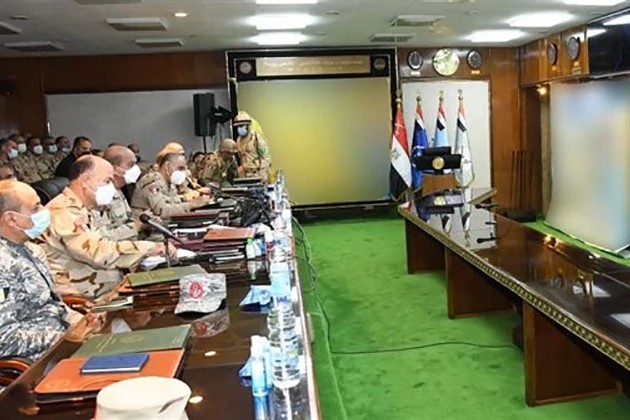 وزير الدفاع: نمتلك منظومة تسليح متطورة في كافة التخصصات
