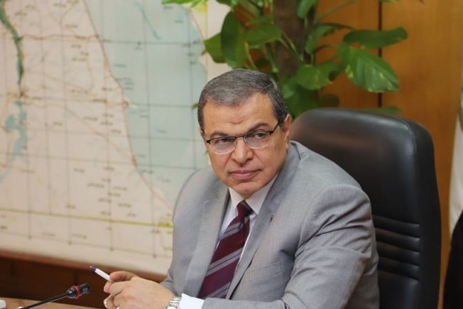 القوى العاملة: توفير 2530  فرصة عمل للذكور والإناث منها 