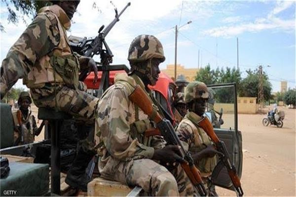 مقتل وإصابة 22 جندي وفقدان 5 في هجوم مسلح شمال مالي