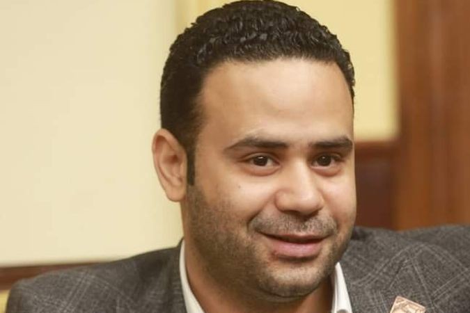 بعد الهجوم على الإعلامي.. محمود بدر: مش عاجبك إبراهيم عيسى اتفضل اقلب متشوفوش