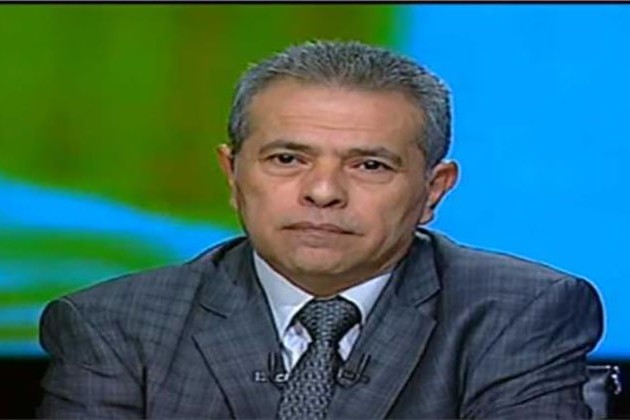 توفيق عكاشة يكشف كواليس قيامه ببيع طقم