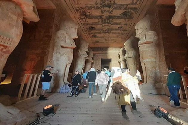 اهتمام عالمي بظاهرة تعامد الشمس على وجه رمسيس الثاني في أبو سمبل