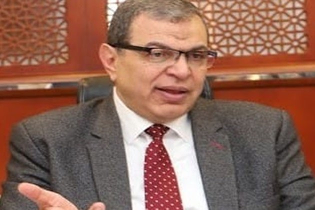 القوى العاملة تعين 7308 بينهم 46