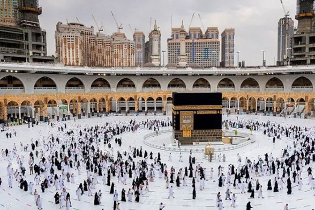 للمعتمرين ..تعرف على كيفية حجز موعد اداء العمرة في الحرم ؟