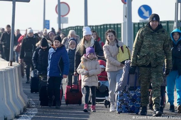 مفوضية اللاجئين تتوقع خروج مليون ونصف شخص من أوكرانيا بنهاية الأسبوع الجاري
