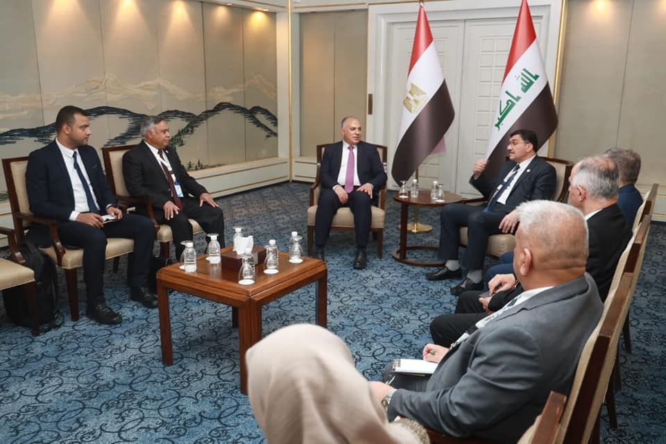وزير الري يبحث مع نظيره العراقي سبل تعزيز التعاون المشترك
