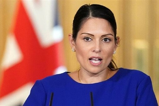 بريطانيا تطالب باستبعاد روسيا من