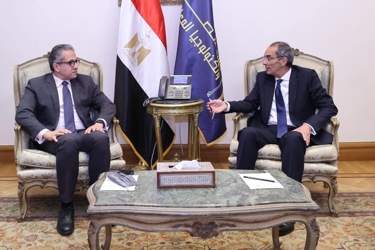 وزيرا السياحة والاتصالات يتابعان الموقف التنفيذى لرفع كفاءة سرعات خدمة الإنترنت بالمنشآت الفندقية