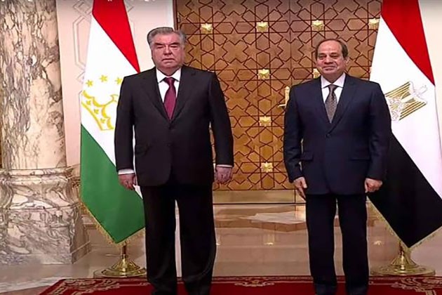 شاهد .. السيسي تعزيز التنسيق فى مجال مكافحة الإرهاب والجريمة مع طاجيكستان