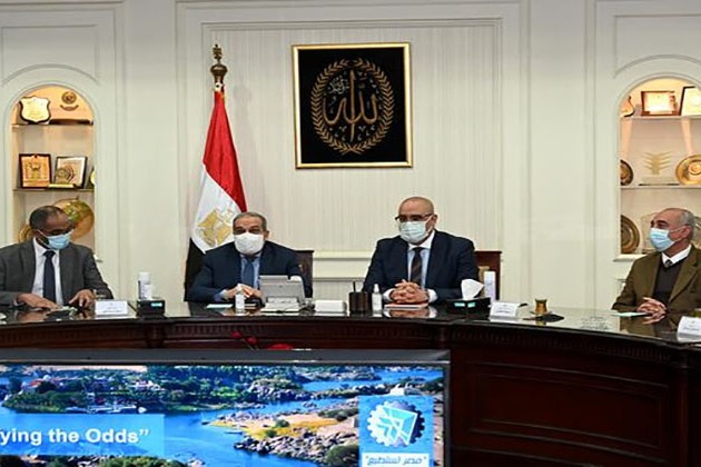 وزيرا الإسكان والإنتاج يستعرضان التقنيات الحديثة لمعالجة مياه الصرف الصحي
