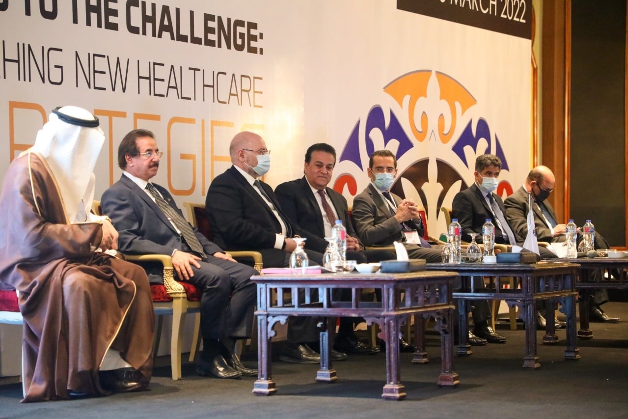 عبدالغفار يدعو لحقيق التكامل بين قطاعات الرعاية الصحية بالدول العربية