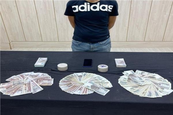 ضبط عاطل بحوزته كمية كبيرة من مخدر الهيروين بالتبين