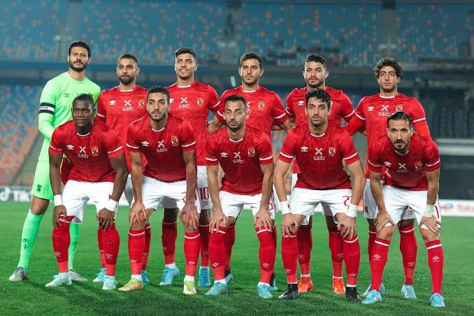 محمد شريف يقود تشكيل الأهلي المتوقع أمام المريخ السوداني