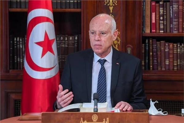 رئيس تونس: الجميع سيشاركون في إبداء آرائهم بالنظام السياسي