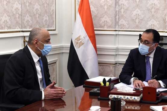 شاهد ..مؤتمر صحفى لمدبولي ومحافظ البنك المركزى بعد قليل