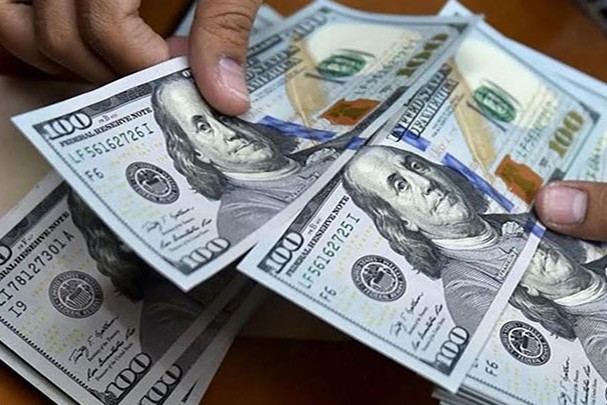 ننشر سعر الدولار اليوم الأحد