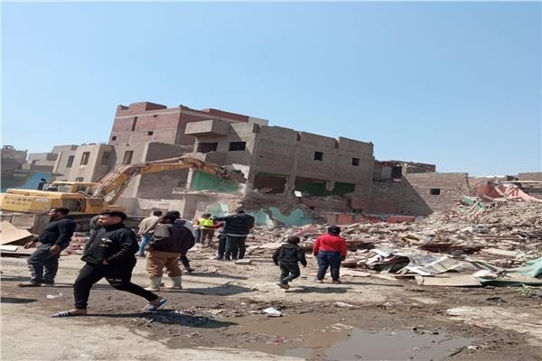 شاهد .. تفاصيل نقل 475 أسرة من المناطق غير الآمنة بمصر القديمة لـ كمبوند الخيالة