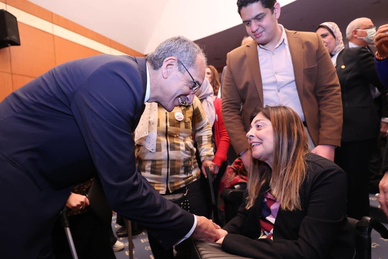 وزير الاتصالات: توفير بنية تحتية معلوماتية قوية لتمكين المواطنين من الحصول على فرص عمل متميزة