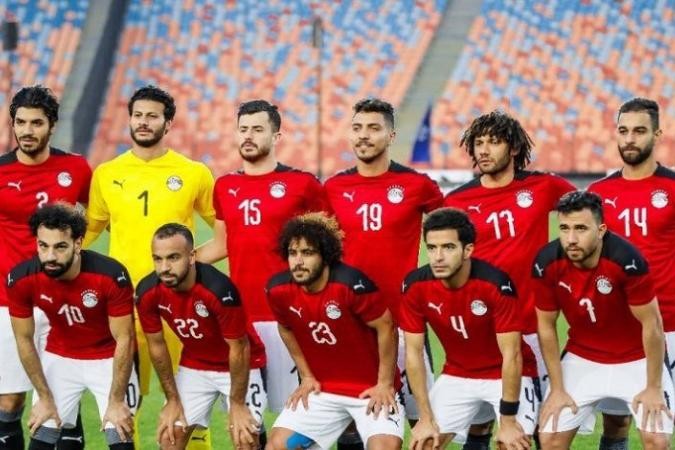 شاهد .. حافلة المنتخب الوطني اصل ملعب مباراة السنغال