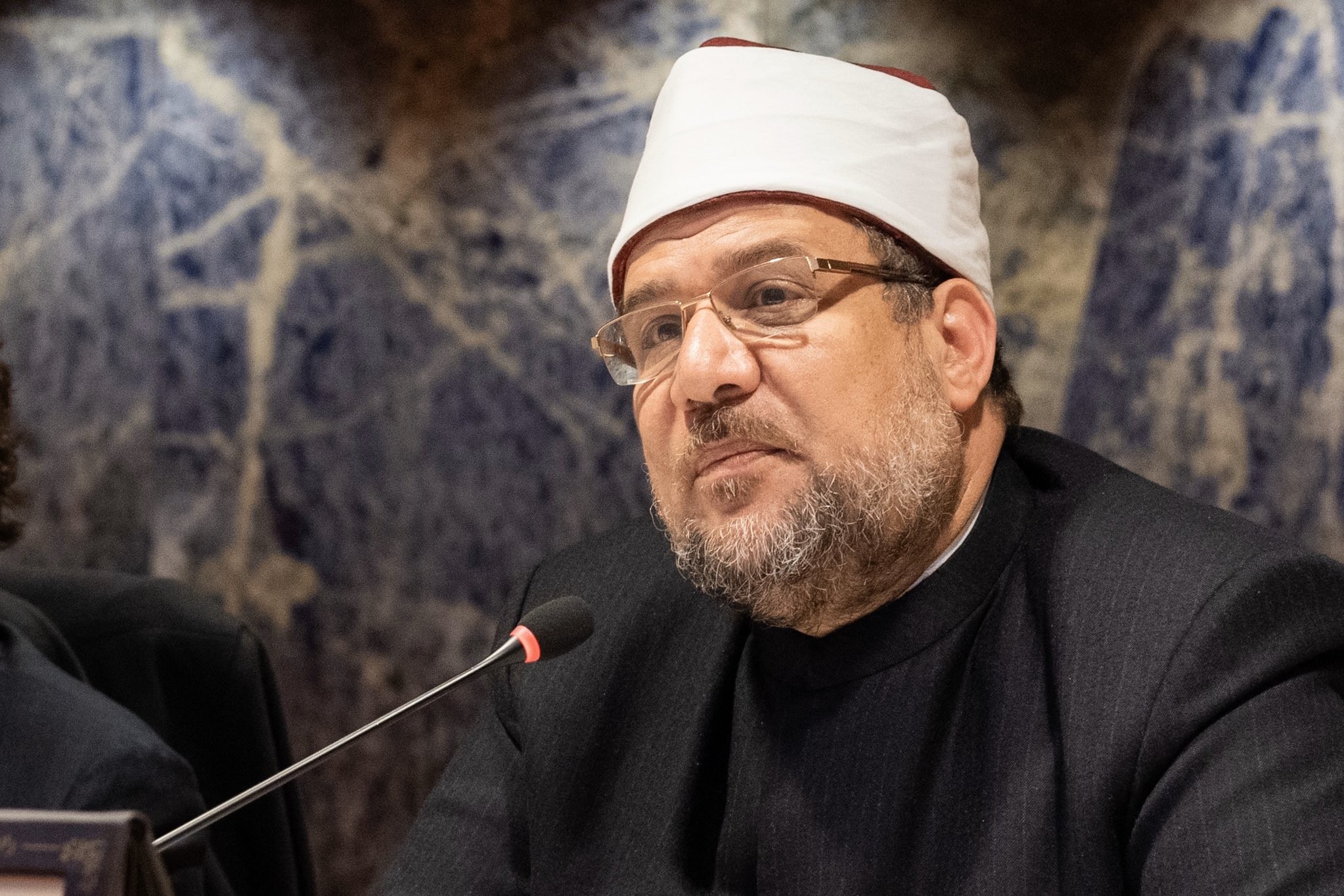 شاهد.. وزير الأوقاف يعلن فتح مسجد الإمام الحسين أمام المصلين في رمضان