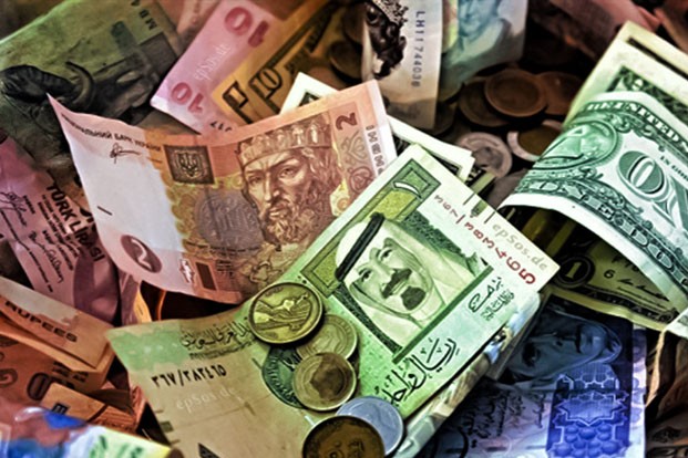 استقرار أسعار العملات العربية والأجنبية أمام الجنيه أول أيام رمضان
