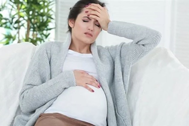 تهدئة العقل والجسم.. تعرفي على فوائد التدليك أثناء الحمل