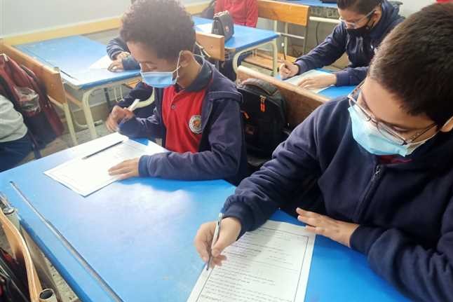 بدأت اليوم.. تعرف على جدول امتحانات الصف الرابع الابتدائي والمقررات الدراسية