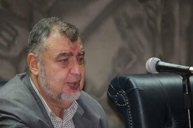 (استقالة عالمة ذرة وجدتي روزاليوسف!)