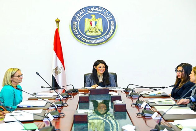 وزيرة التعاون الدولي تبحث مع مدير بعثة الوكالة الأمريكية البرامج الجديدة بمجال تمكين المرأة